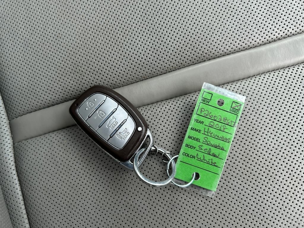 Used 2018 Hyundai Sonata Limited w/ Limited Ultimate Package 03 image 32