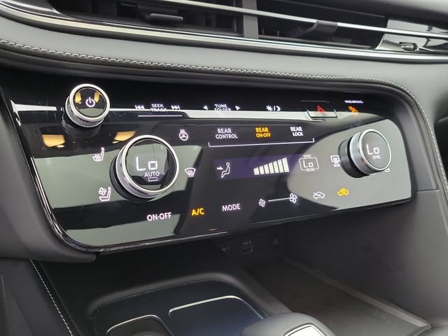 Used 2023 INFINITI QX60 Luxe FWD image 30