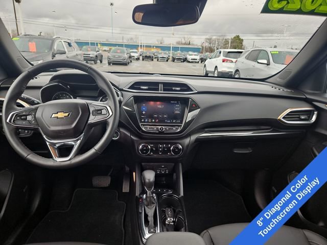 Used 2023 Chevrolet TrailBlazer ACTIV w/ Technology Package image 13