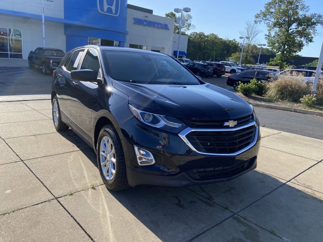Used 2020 Chevrolet Equinox LS image 2