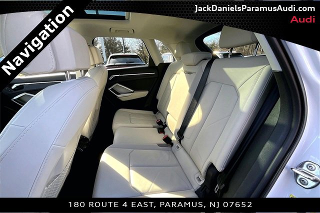 Used 2024 Audi Q3 2.0T Premium Plus image 18