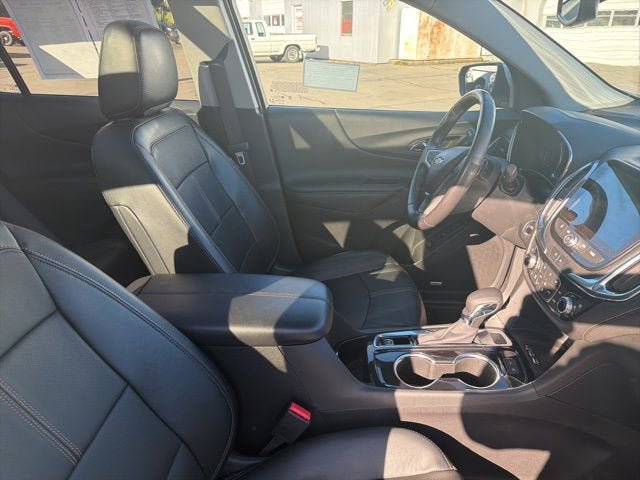 Used 2022 Chevrolet Equinox Premier AWD/4WD image 19