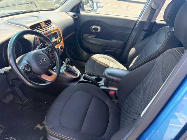 Used 2016 Kia Soul + w/ Designer's Package FWD image 11