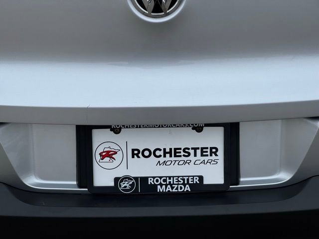 Used 2017 Volkswagen Tiguan S image 37