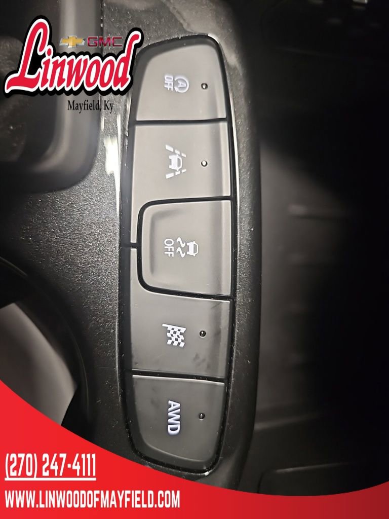 Used 2025 Chevrolet TrailBlazer LT AWD/4WD image 24