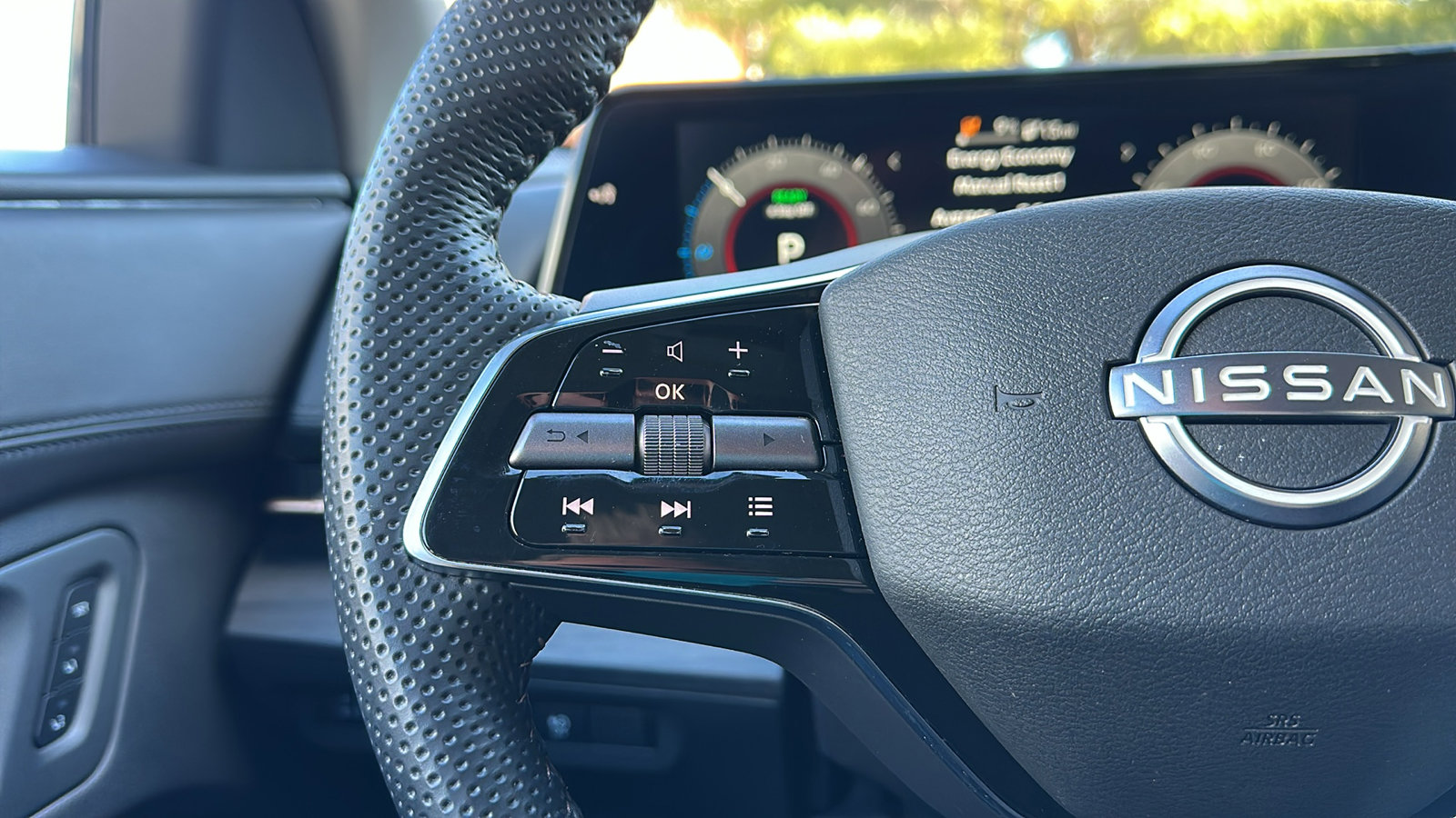 Certified 2024 Nissan Ariya AWD image 16