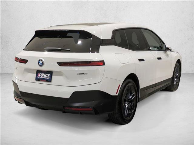 Used 2025 BMW iX xDrive50 image 5