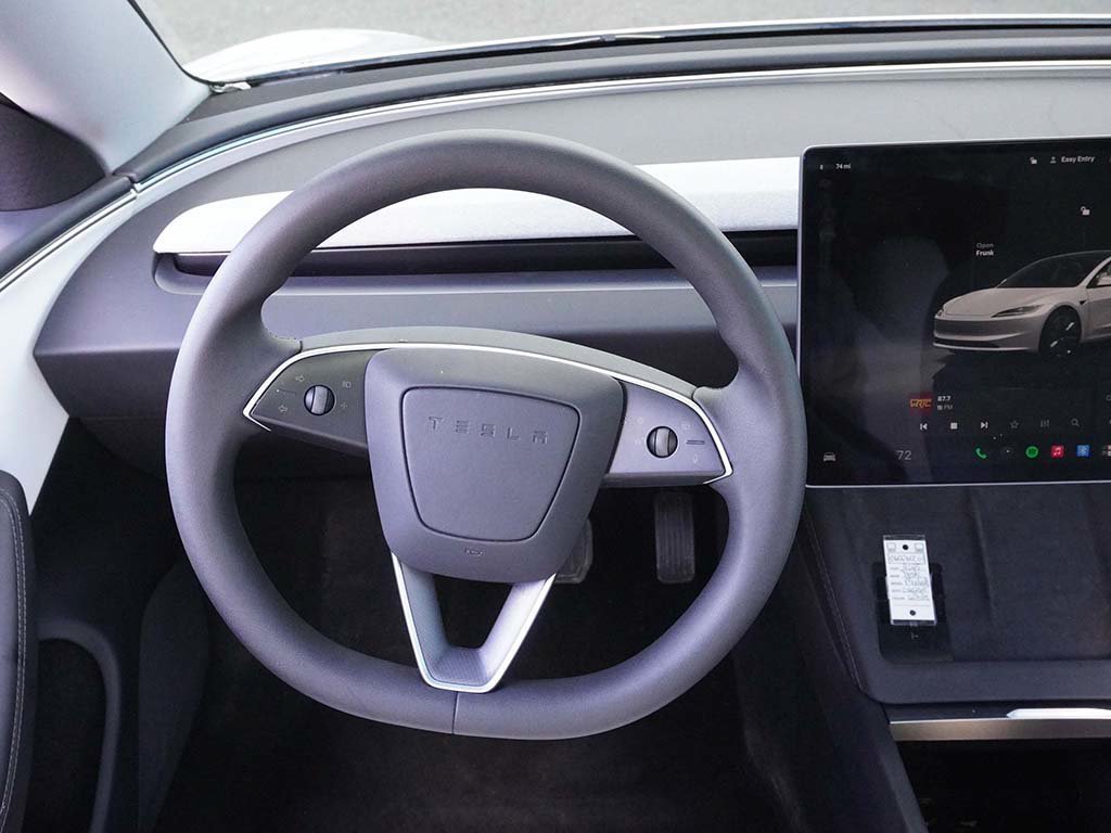 Used 2025 Tesla Model 3 Long Range RWD image 37