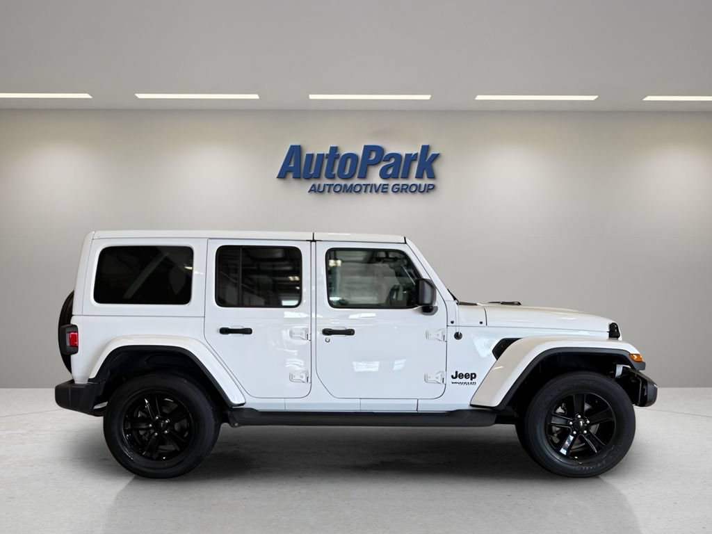 Used 2020 Jeep Wrangler Unlimited Sahara AWD/4WD image 8