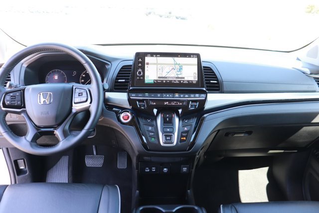 Certified 2025 Honda Odyssey Touring image 16