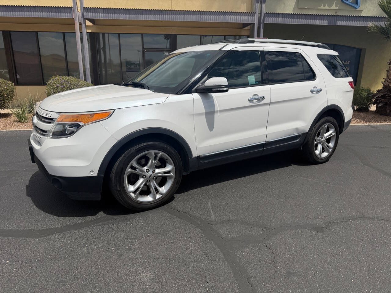 Used 2013 Ford Explorer Limited AWD/4WD image 2
