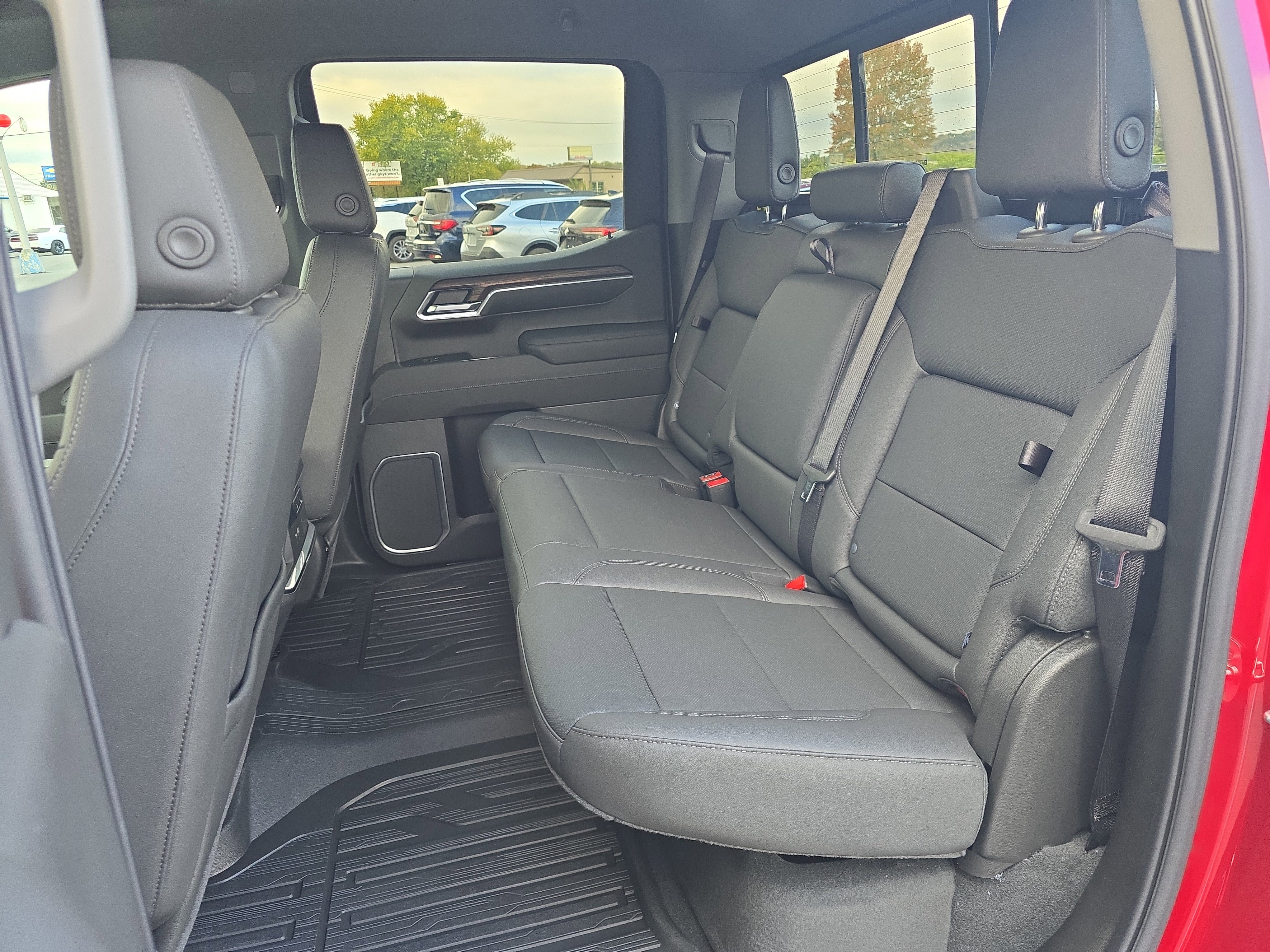 New 2026 GMC Sierra 1500 SLT w/ SLT Premium Plus Package image 11