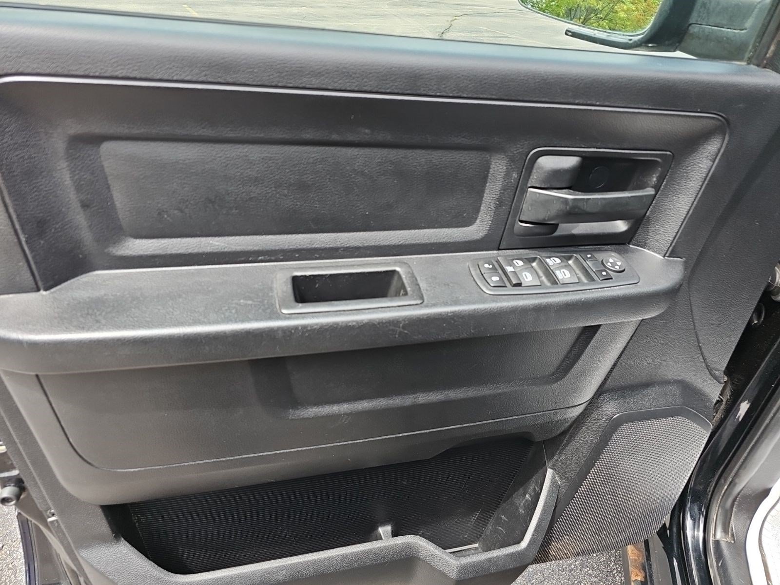 Used 2014 RAM 1500 Express AWD/4WD image 20