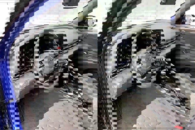 Certified 2023 Hyundai Elantra SEL w/ Cargo Package image 16