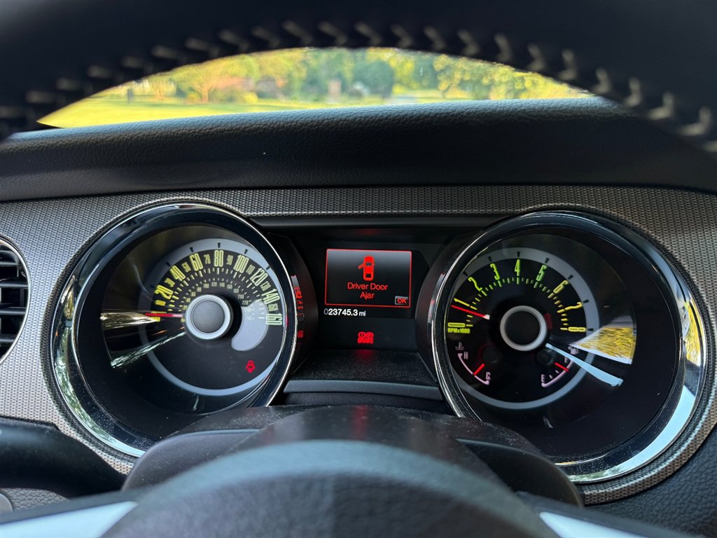 Used 2013 Ford Mustang GT Premium RWD image 44