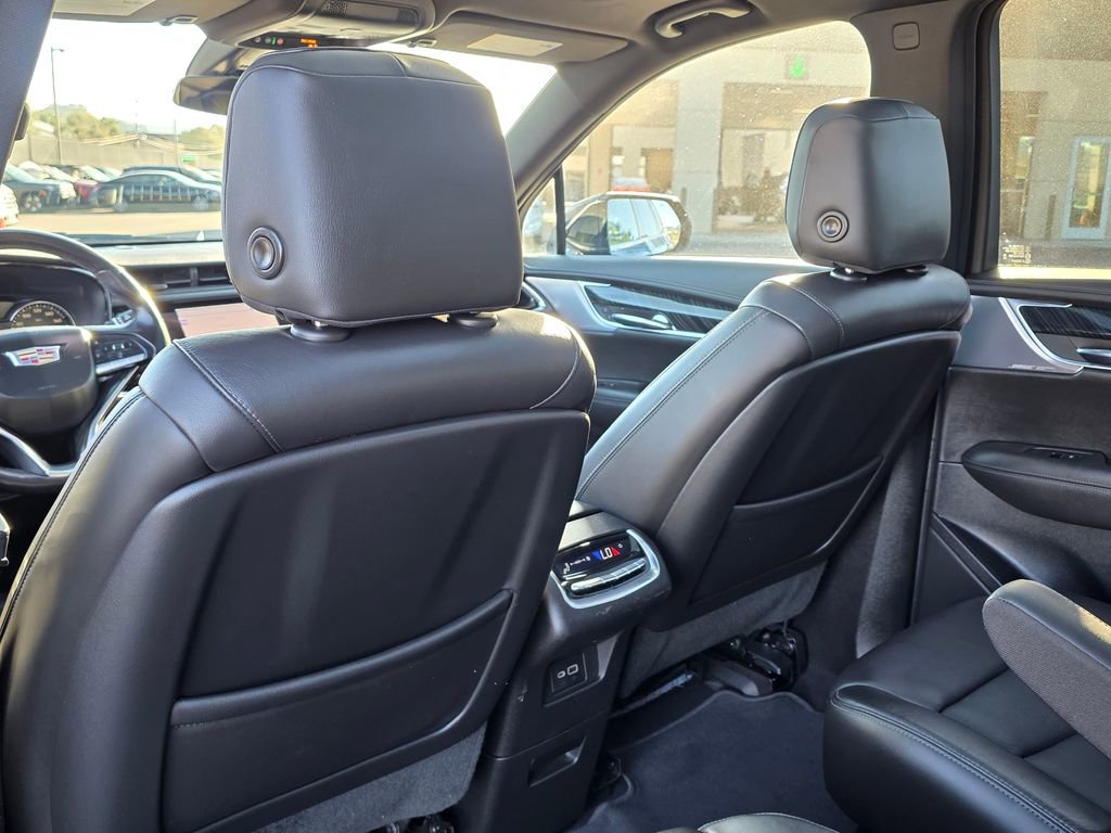 Used 2020 Cadillac XT6 Premium Luxury image 22