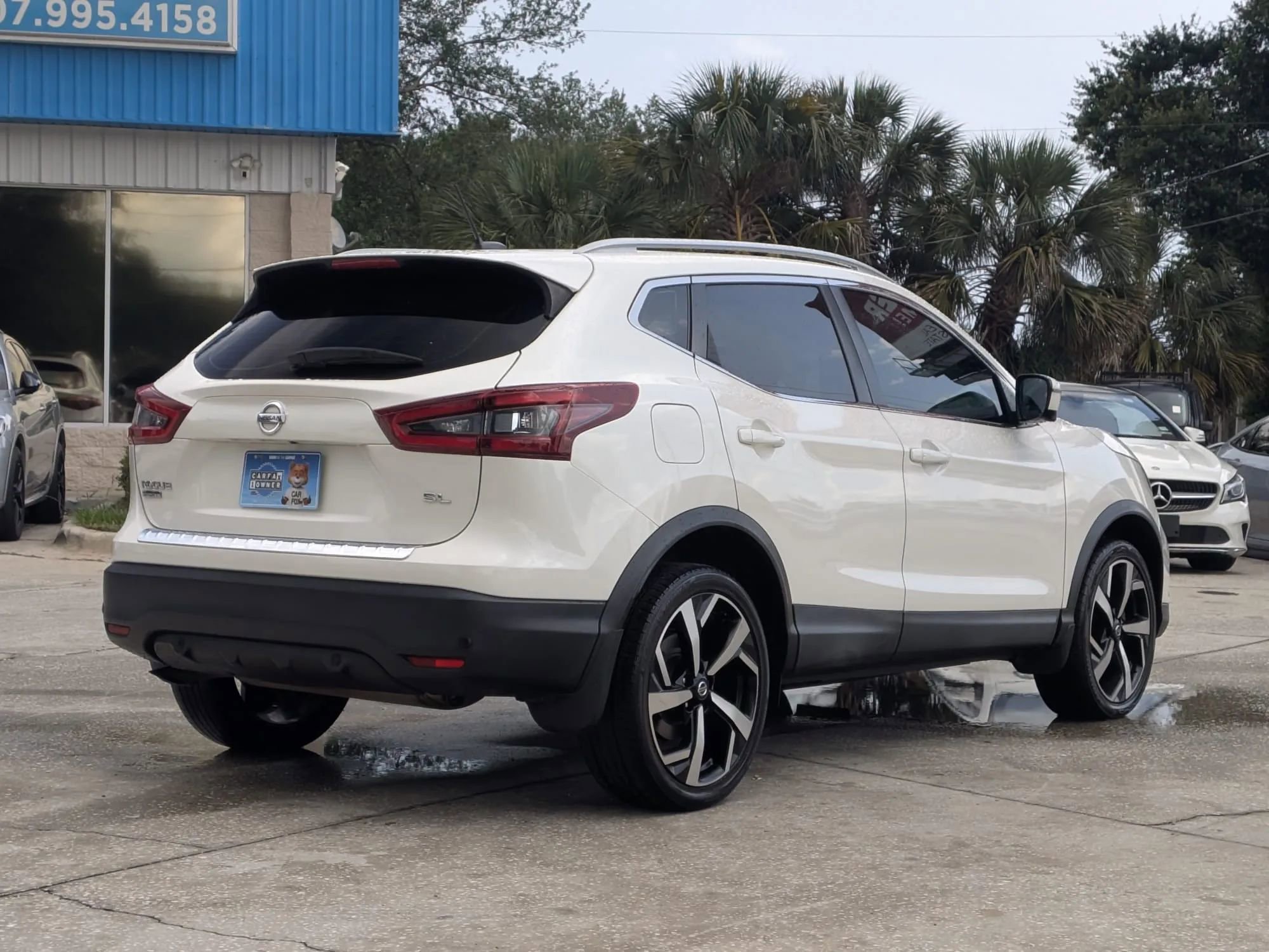 Used 2020 Nissan Rogue Sport SL FWD image 3