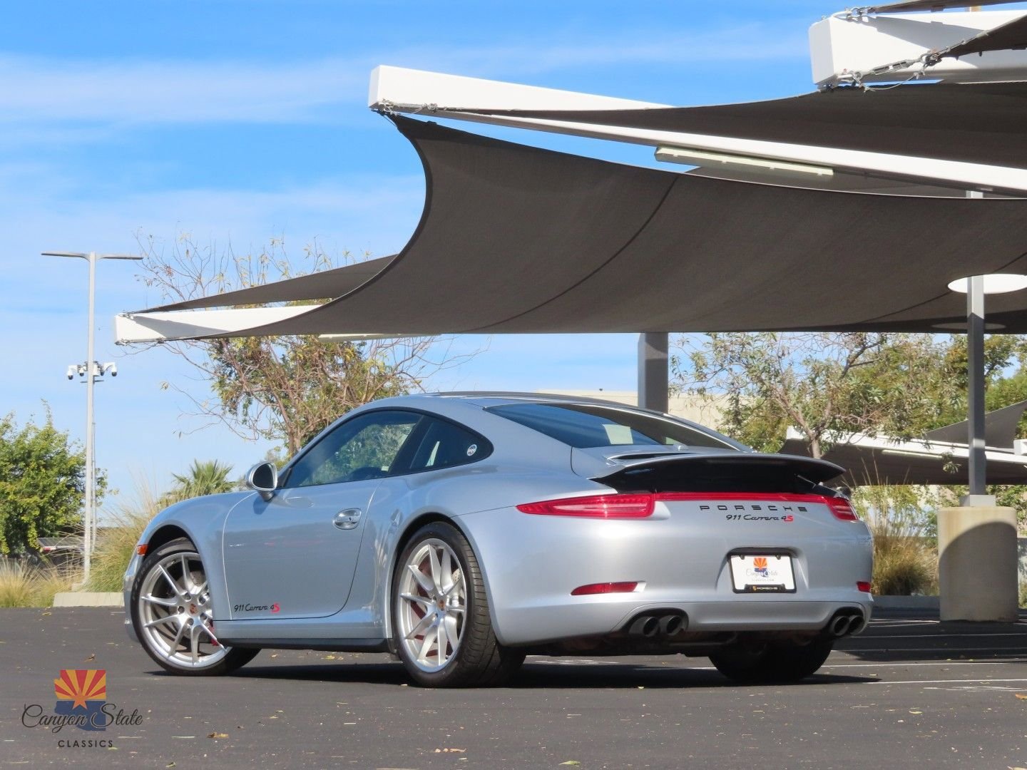 Used 2014 Porsche 911 Carrera 4S image 2