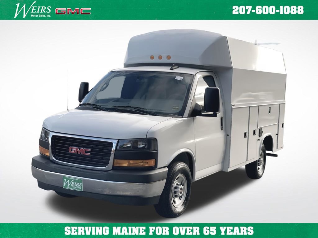 New 2025 GMC Savana 3500 w/ Power Convenience Package