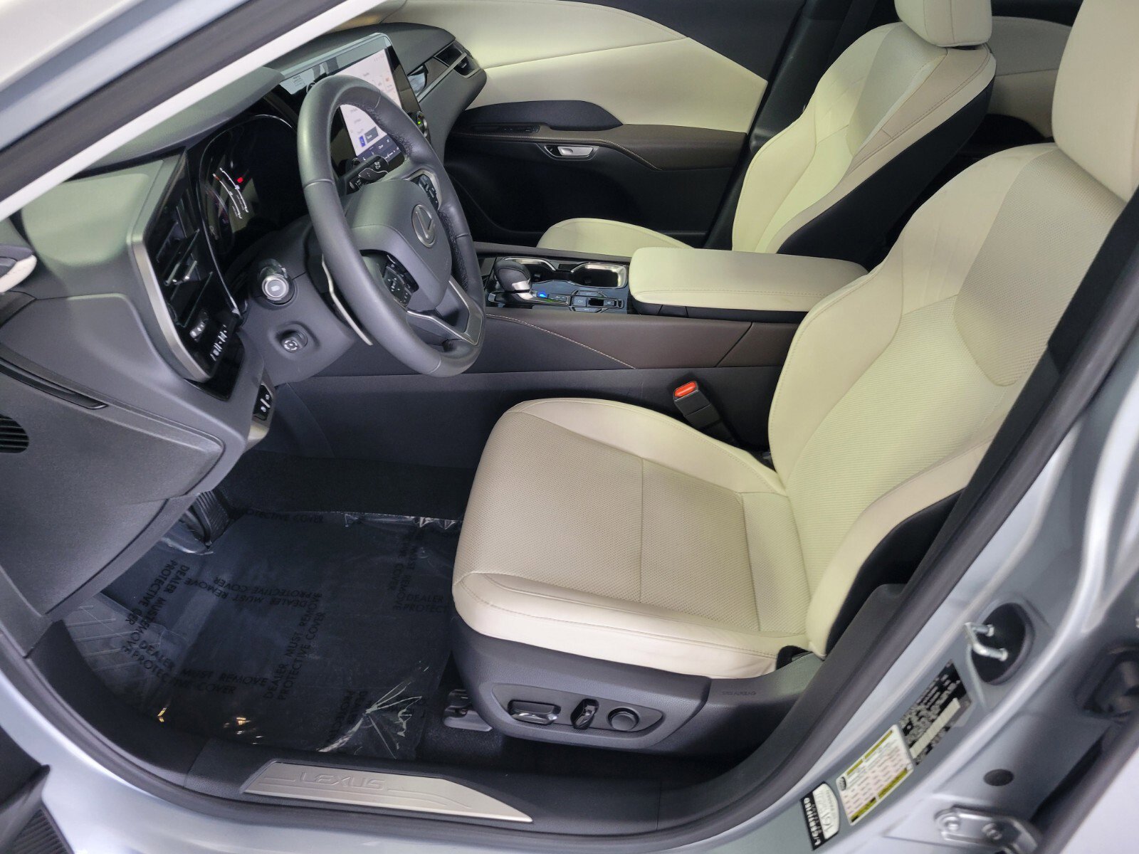 Certified 2023 Lexus RX 350 FWD w/ Cold Area Package image 11