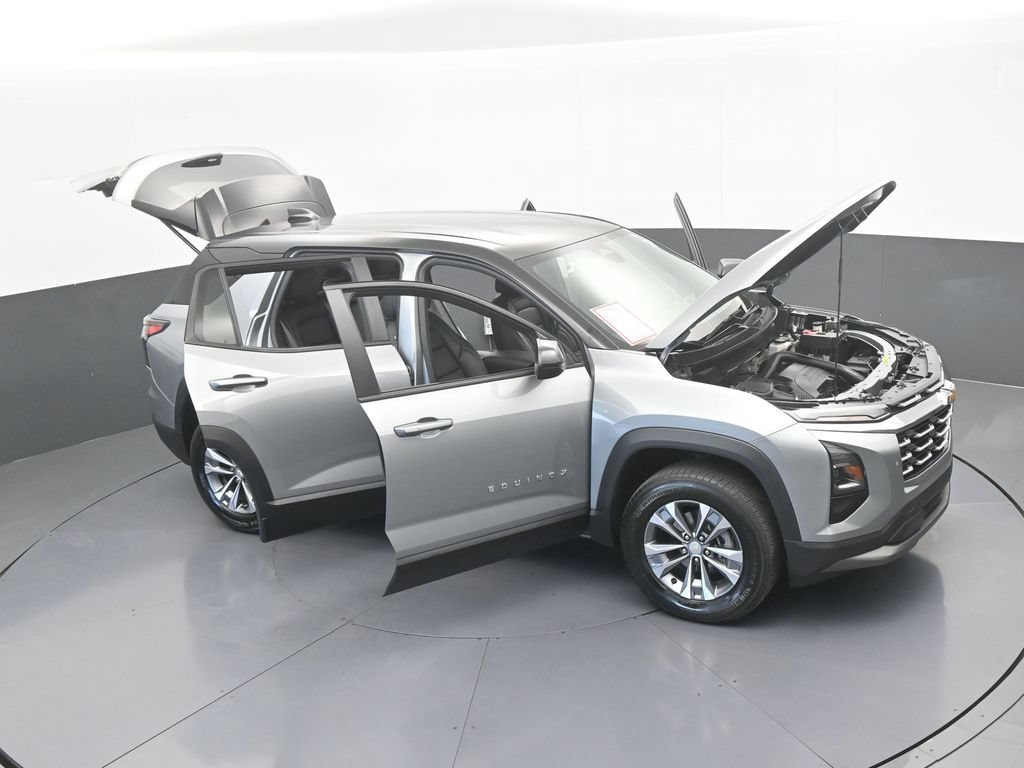 Used 2025 Chevrolet Equinox LT FWD image 64