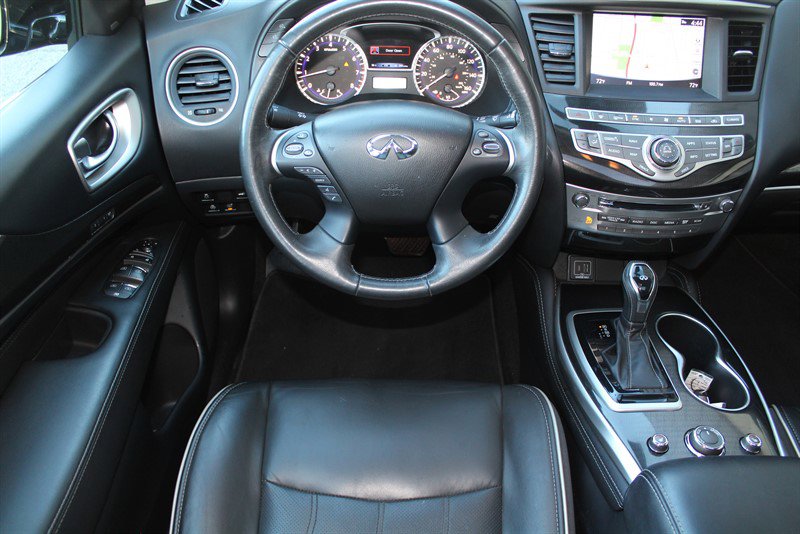 Used 2019 INFINITI QX60 Luxe w/ Essential Package image 2