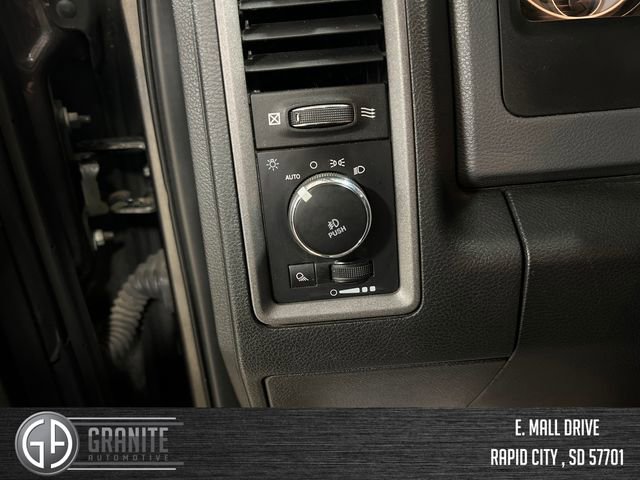 Used 2018 RAM 1500 Express w/ Express Value Package image 30