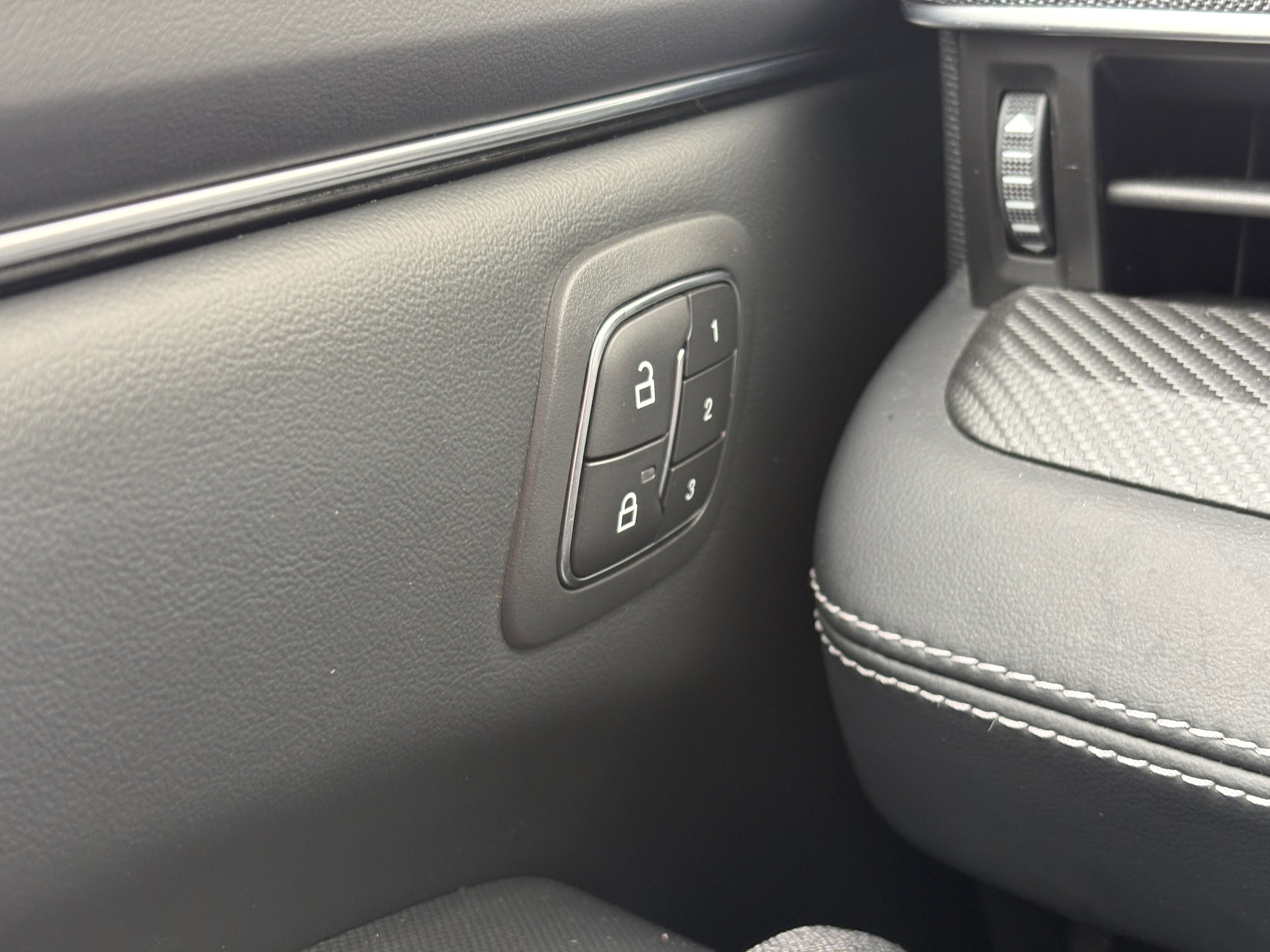 Used 2022 Ford Mustang Mach-E Premium image 29