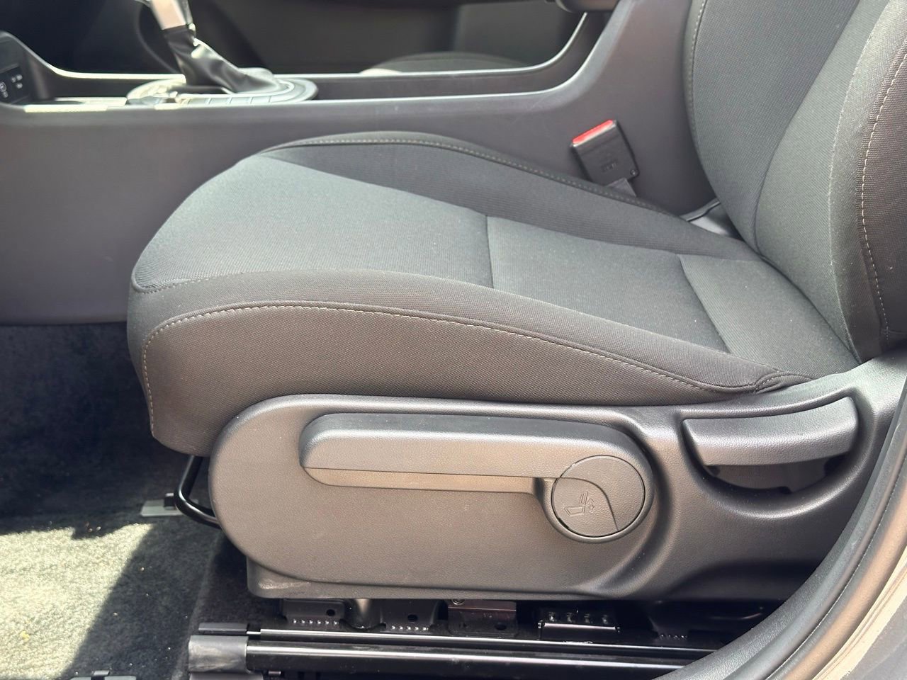 Used 2026 Hyundai Kona SE FWD image 24