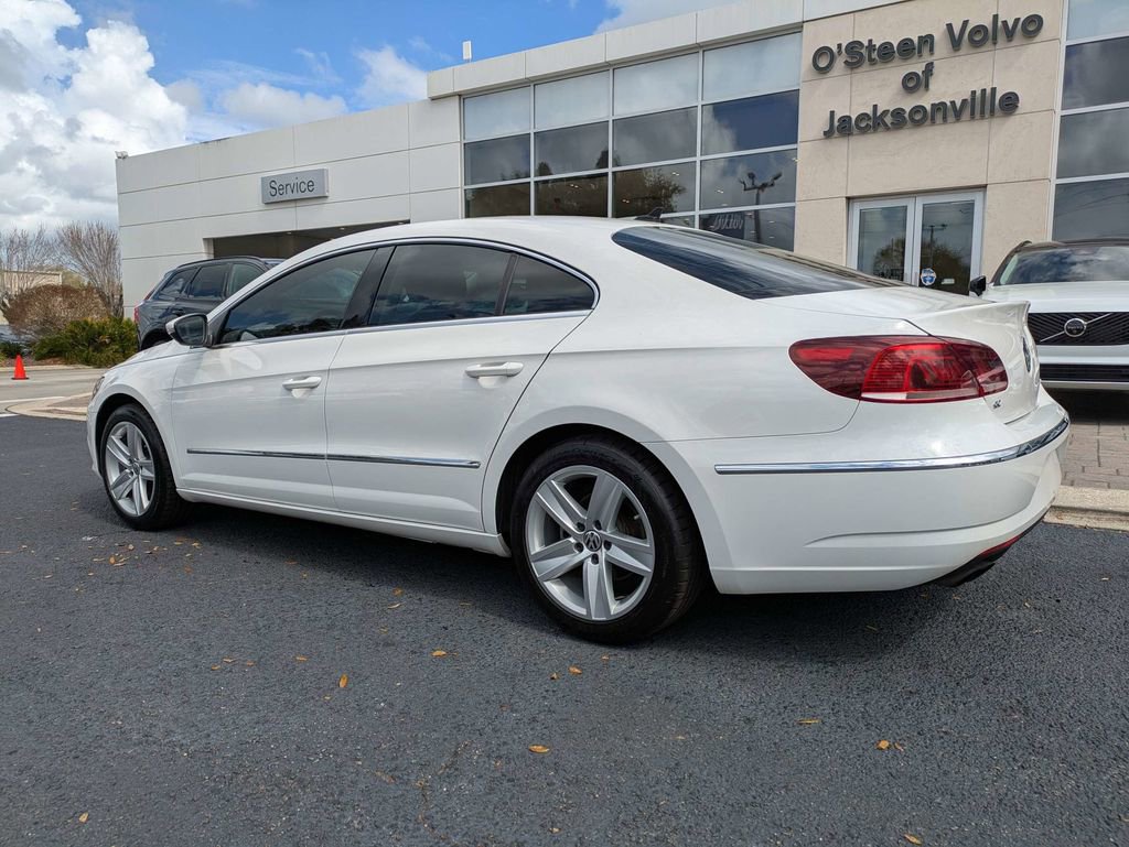 Used 2015 Volkswagen CC image 4