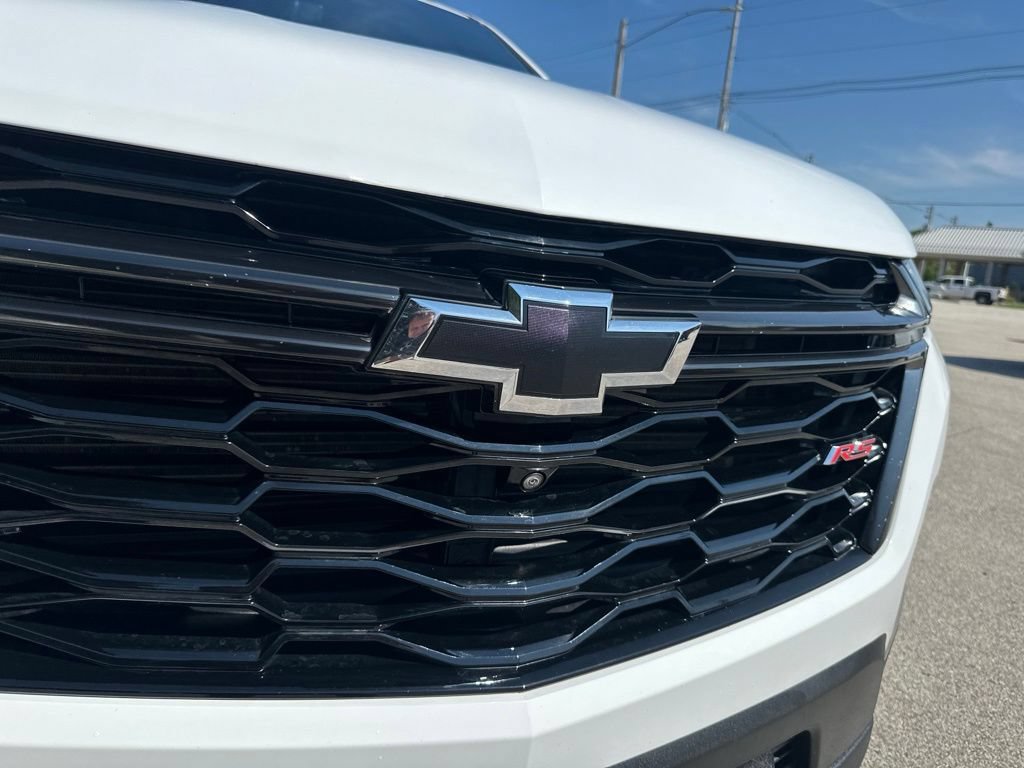 Used 2023 Chevrolet Traverse RS w/ LPO, Floor Liner Package AWD/4WD image 37