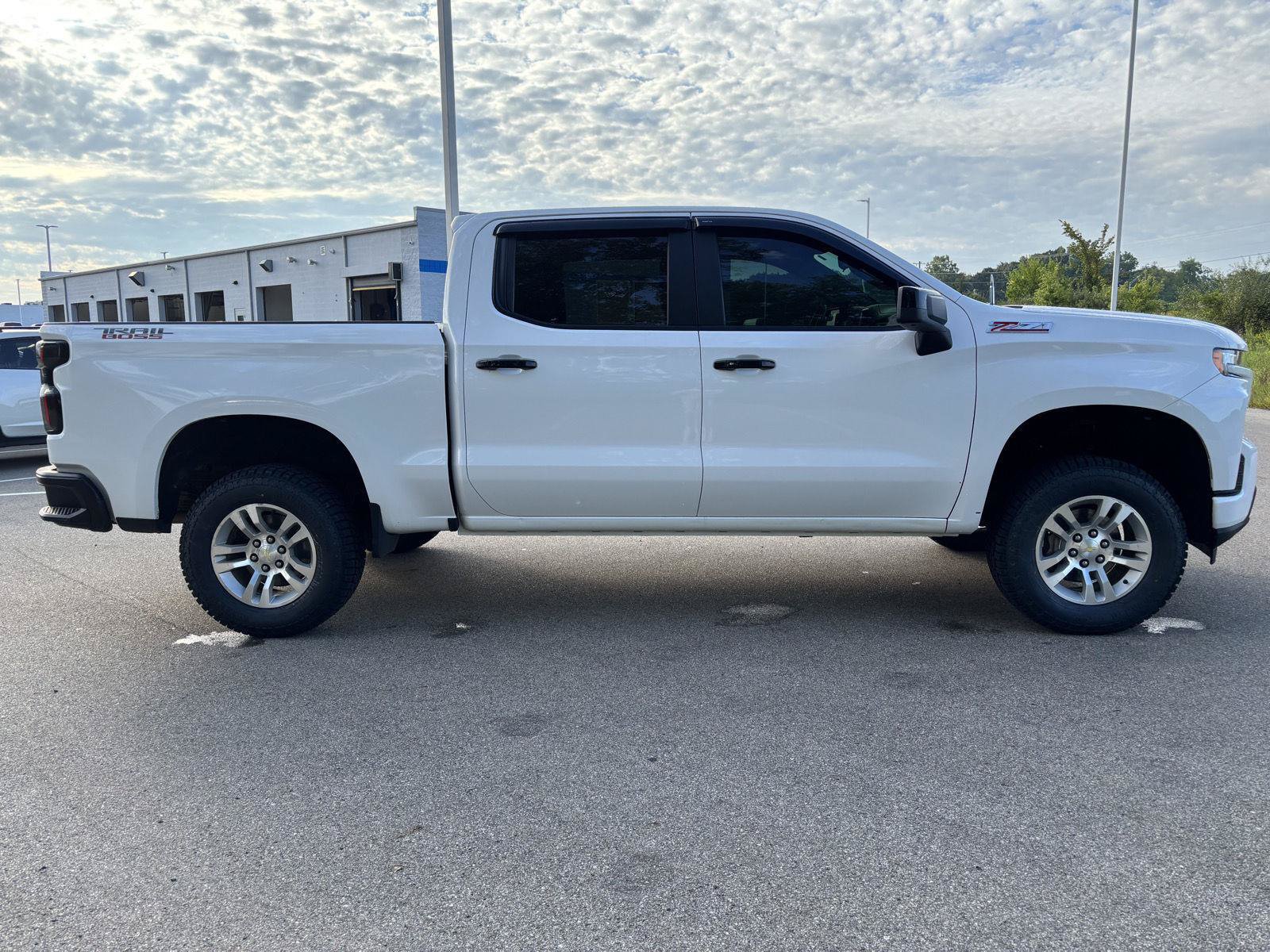 Used 2020 Chevrolet Silverado 1500 LT Trail Boss AWD/4WD image 6