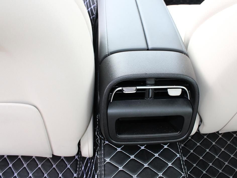 Used 2024 Mercedes-Benz E 350 4MATIC Sedan image 16