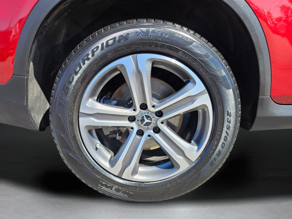 Used 2021 Mercedes-Benz GLC 300 4MATIC image 28