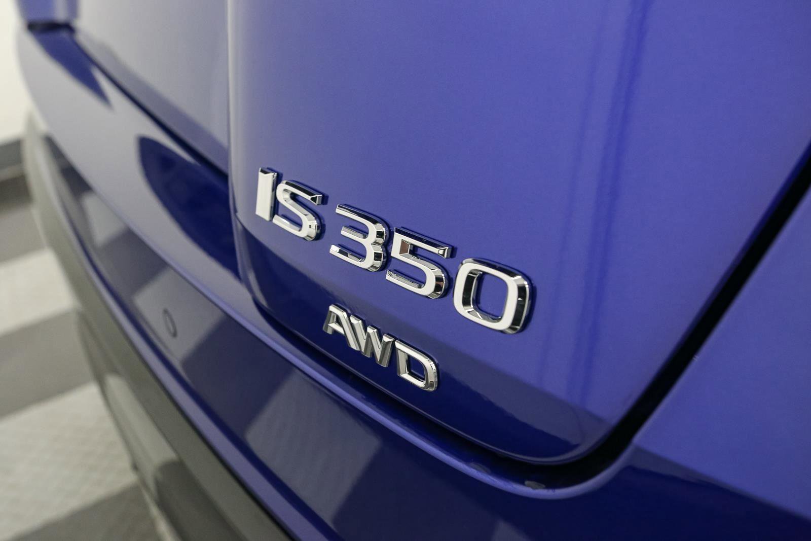 Used 2025 Lexus IS 350 F Sport w/ Navigation Package image 11