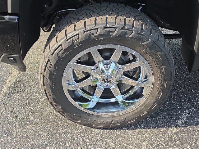 Used 2024 Chevrolet Silverado 2500 High Country w/ High Country Premium Package AWD/4WD image 10