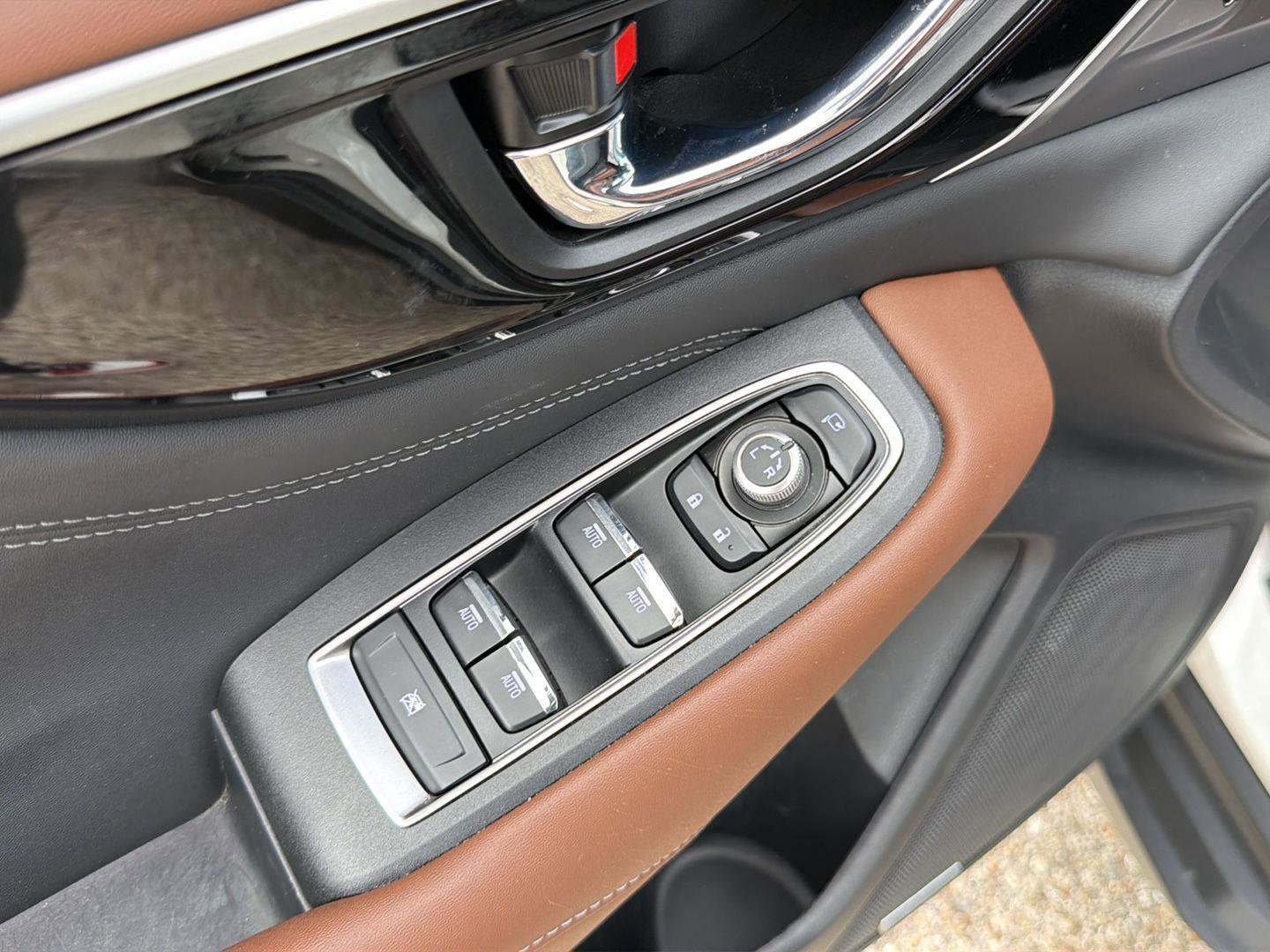 Used 2021 Subaru Outback Touring w/ Popular Package #2 AWD/4WD image 19