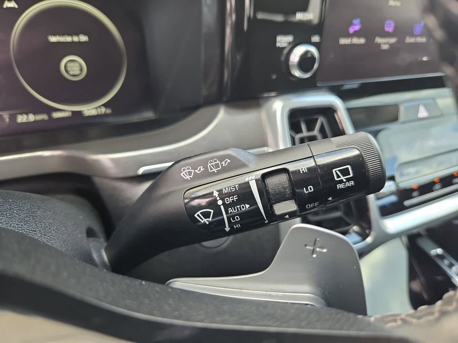 Certified 2023 Kia Sorento SX AWD/4WD image 26