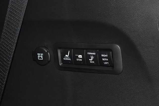 New 2026 Chrysler Pacifica Pinnacle w/ Trailer Tow Group image 36