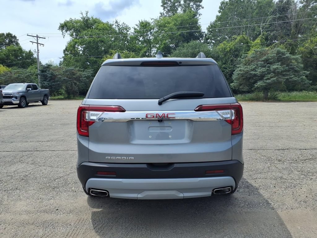 Used 2023 GMC Acadia SLE w/ Driver Convenience Package FWD image 6