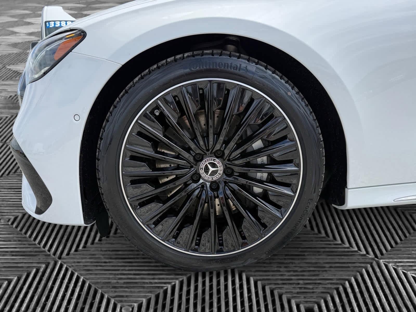 New 2026 Mercedes-Benz E 450 4MATIC Sedan image 9