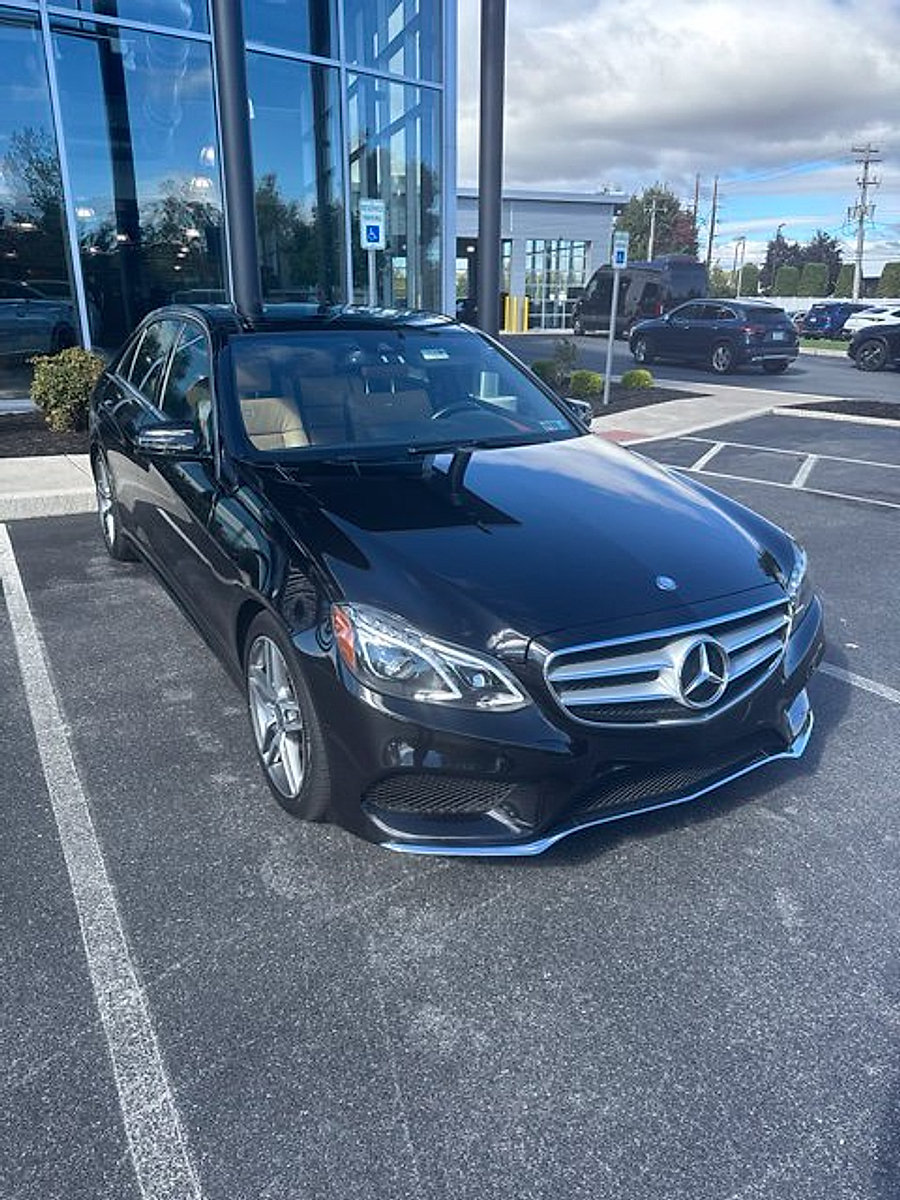 Used 2016 Mercedes-Benz E 350 4MATIC Sedan image 2
