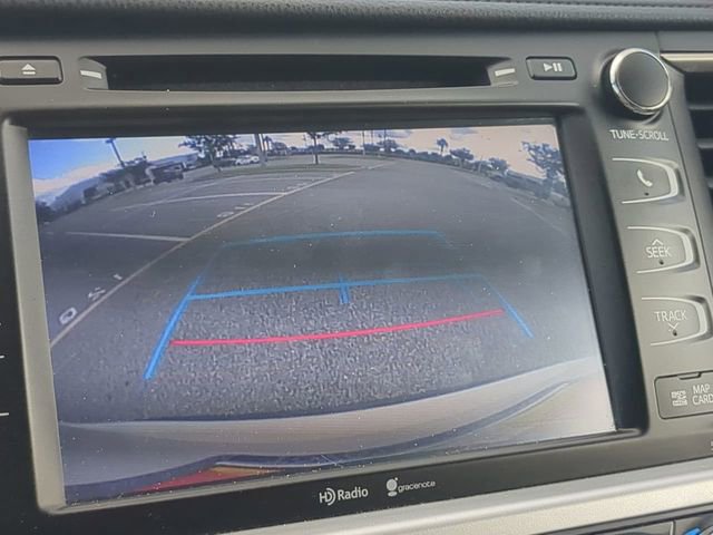 Used 2015 Toyota Highlander XLE FWD image 21