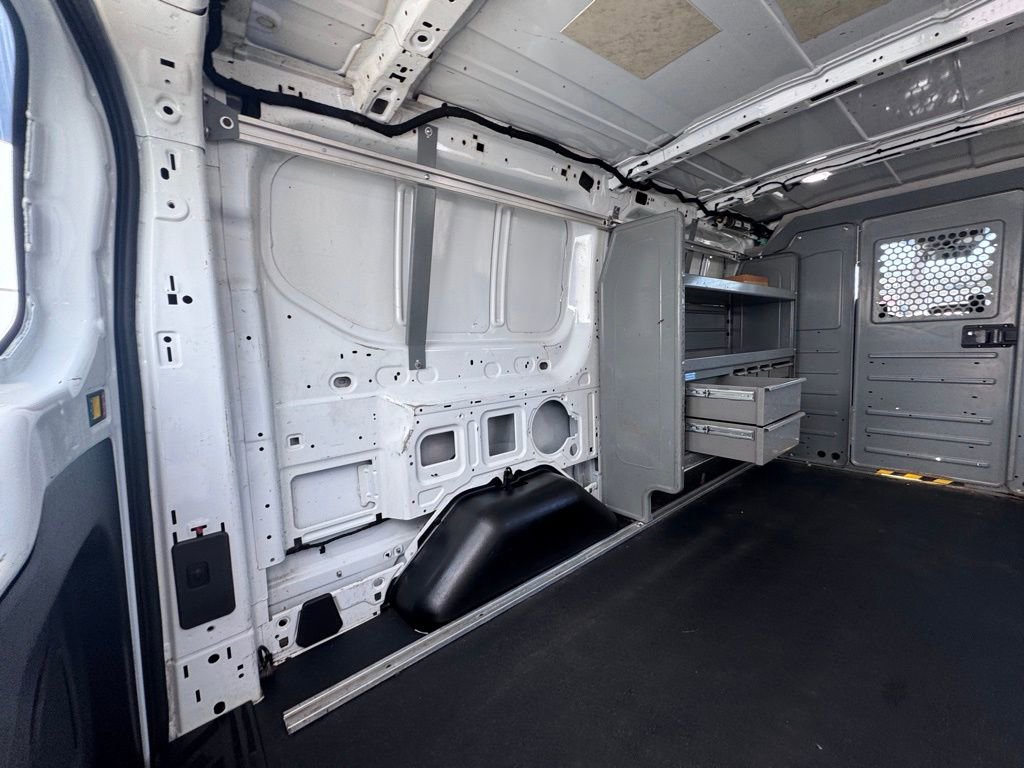Used 2019 Ford Transit 250 130 Low Roof image 23