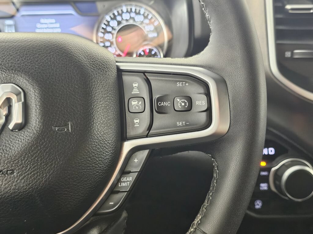 Used 2025 RAM 1500 Big Horn AWD/4WD image 23