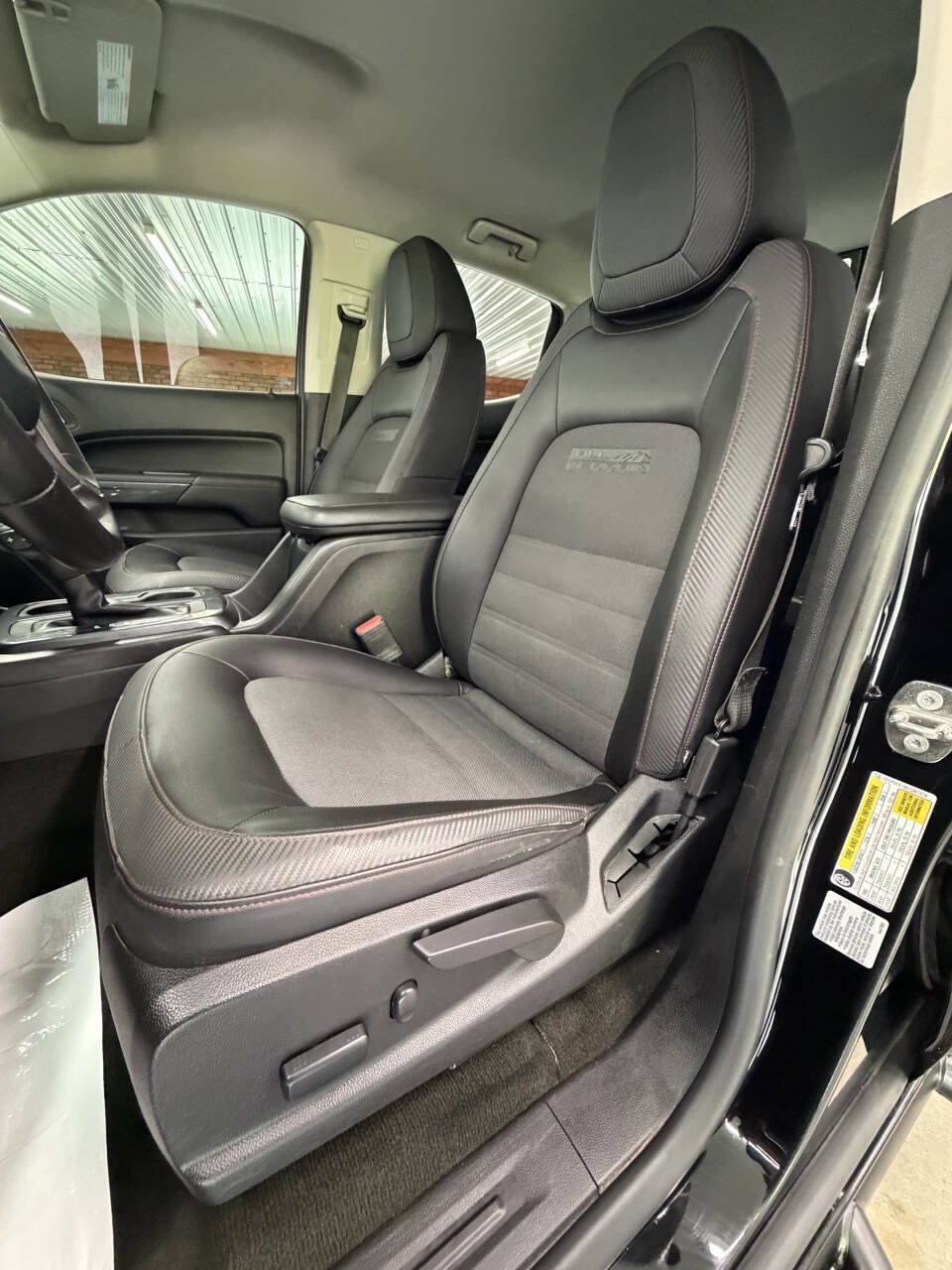 Used 2016 GMC Canyon SLE w/ All Terrain Adventure Package image 23