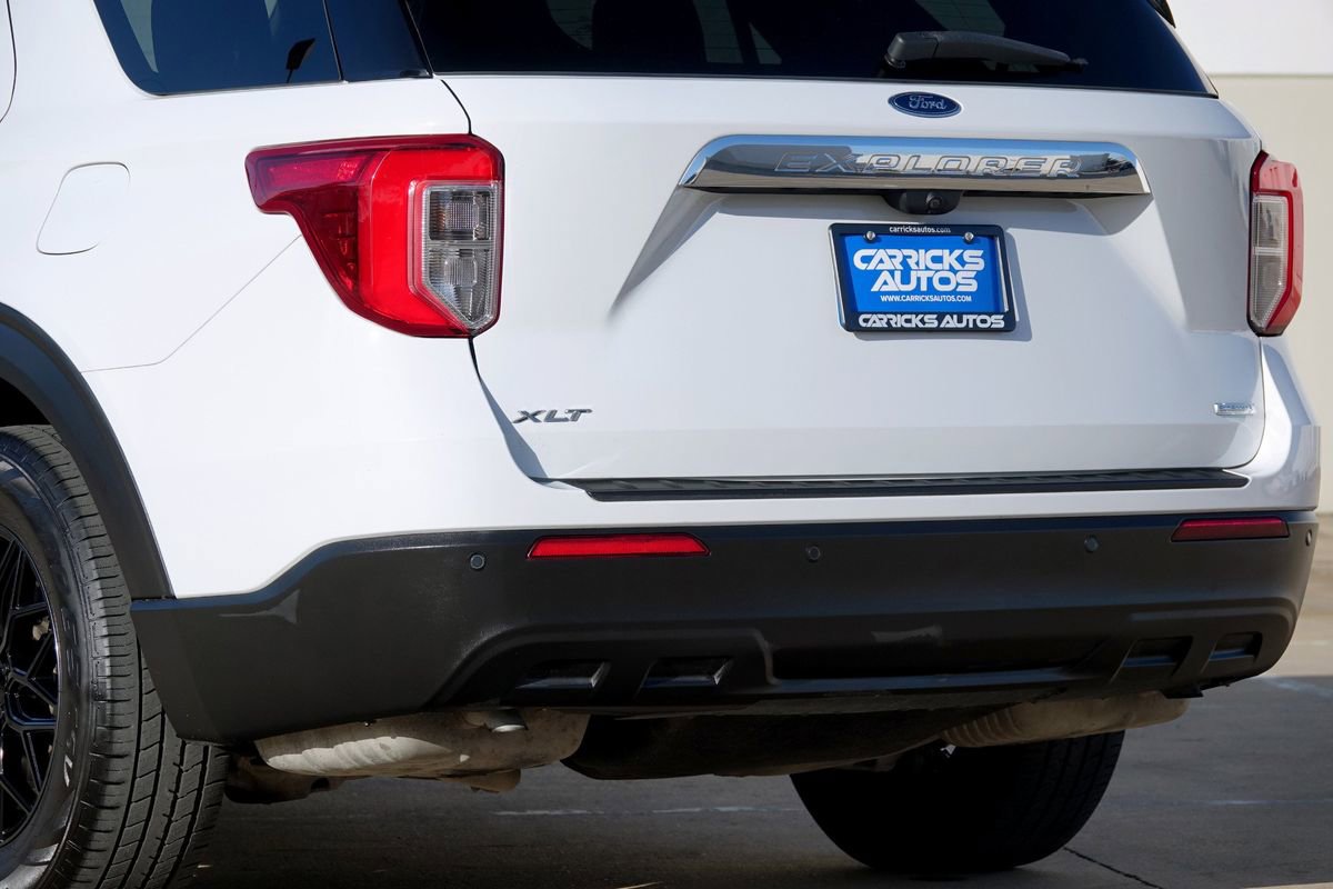 Used 2020 Ford Explorer XLT image 31