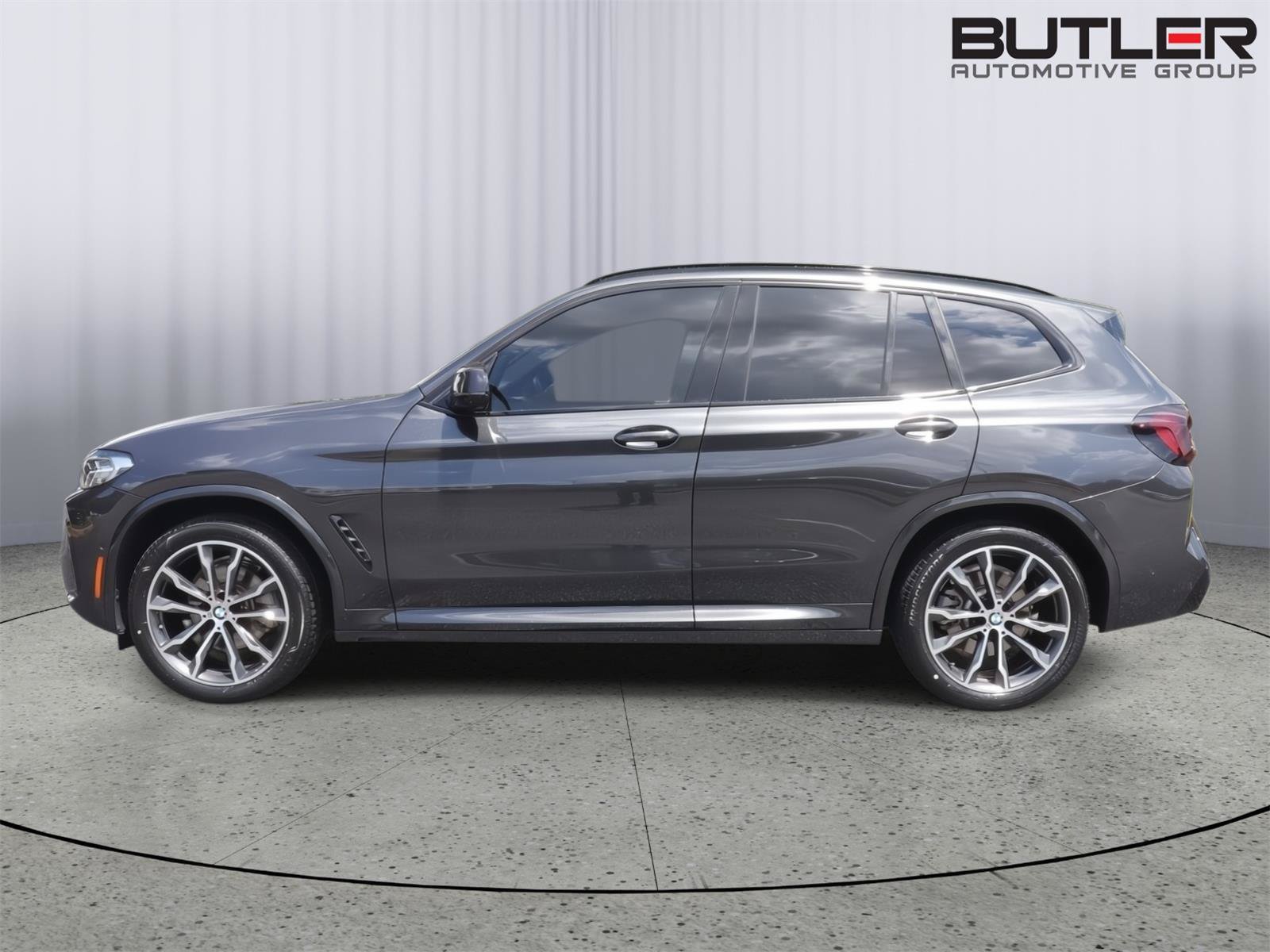 Used 2023 BMW X3 xDrive30i w/ M Sport Package AWD/4WD image 3