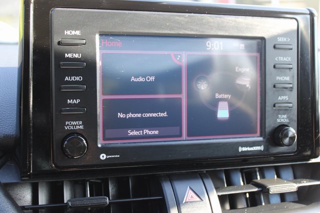 Used 2022 Toyota RAV4 LE image 13