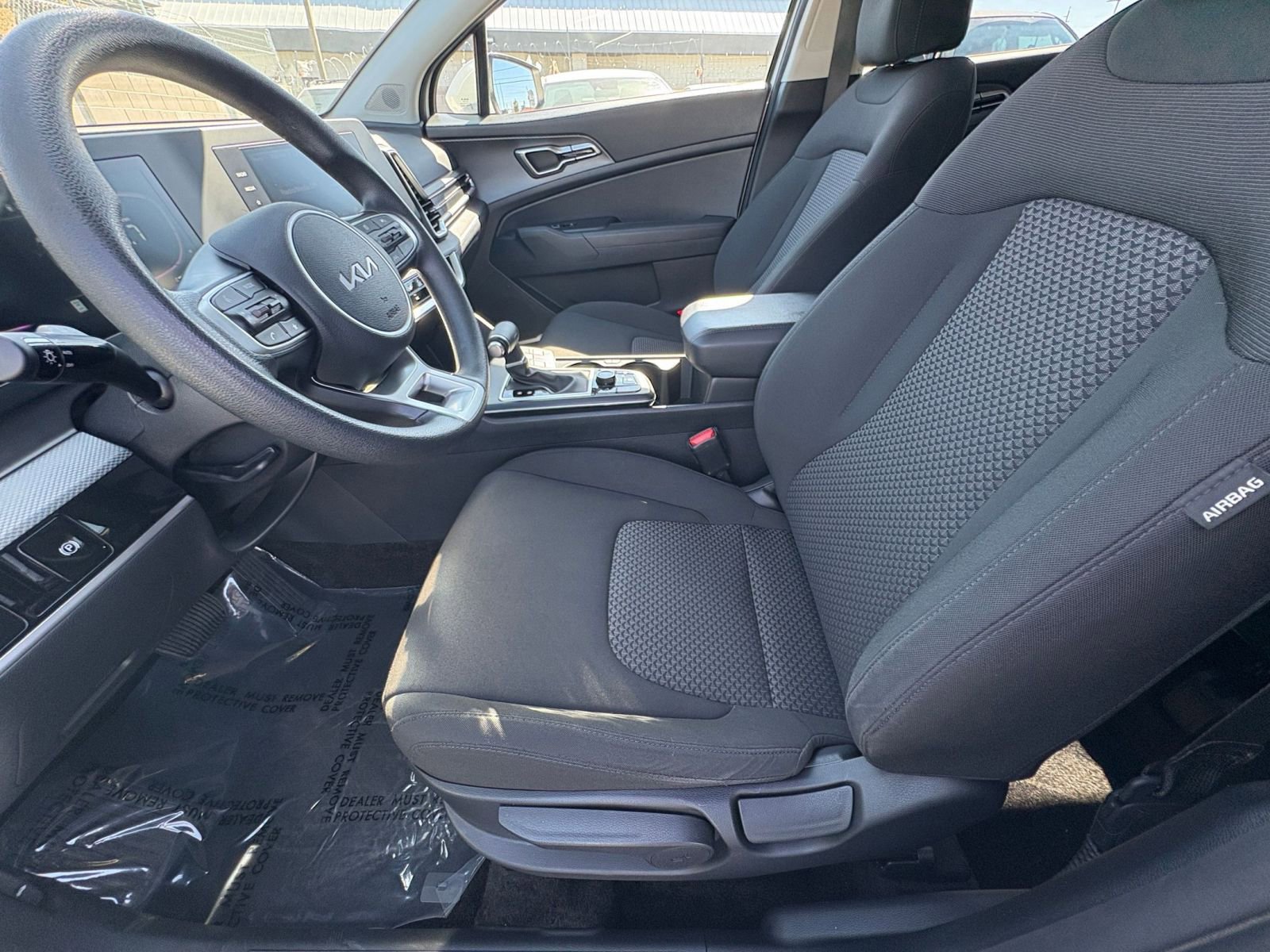 Used 2025 Kia Sportage LX image 25